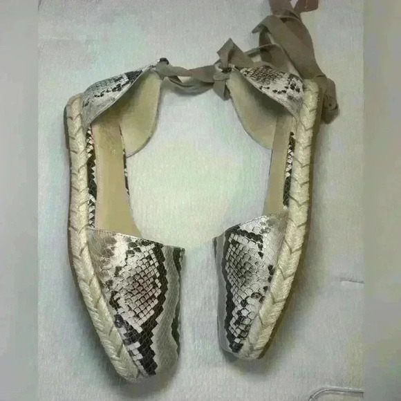 Vince Camuto Jeliany Taupe/ Snakeskin Ribbon Tie Espadrille Sandals Size 7.5. - Picture 6 of 9